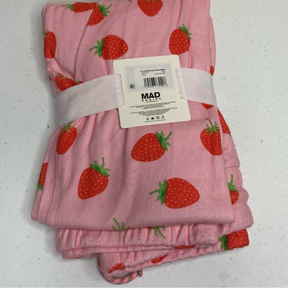 Star Wars and Strawberry Print Women's Sleep Pants - Picture 8 of 13